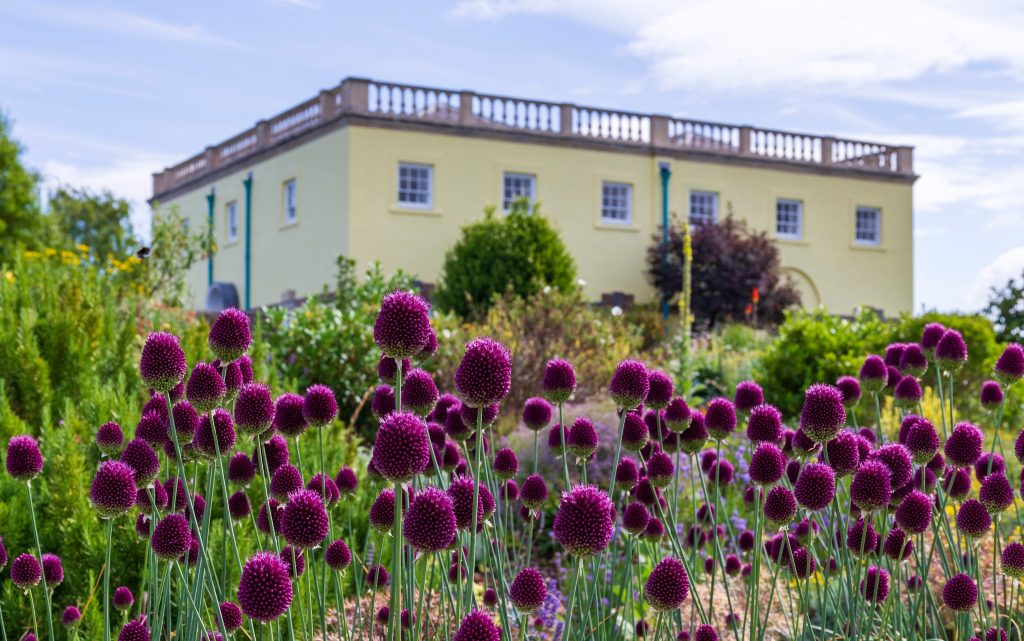 Retreatants in the grounds of the Botanic Garden